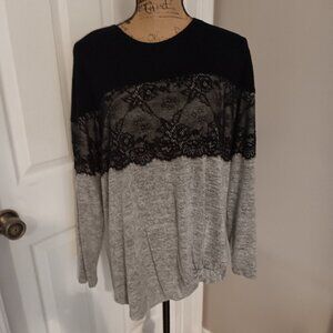 Maurice's Black and Gray Knotted Hem Long Sleeve Lace Top Size XL